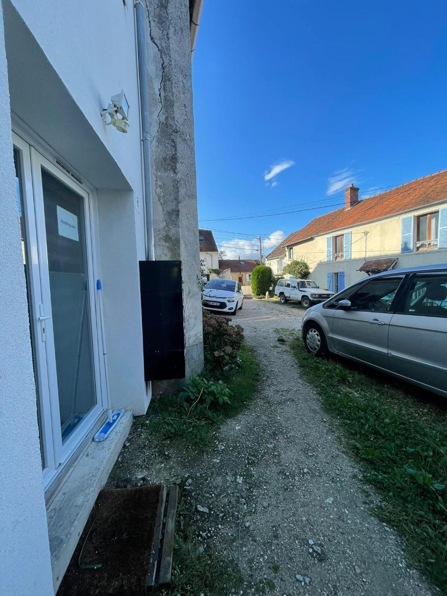 Appartement Villiers Sur Morin Proche De Disneyland Exterior photo