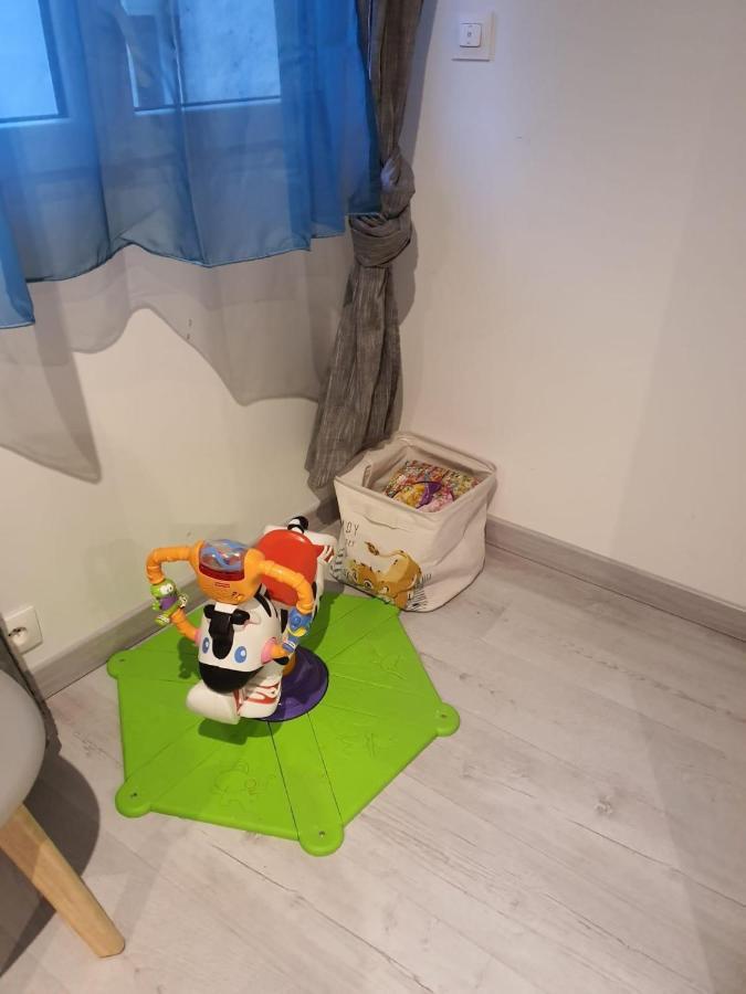 Appartement Villiers Sur Morin Proche De Disneyland Exterior photo